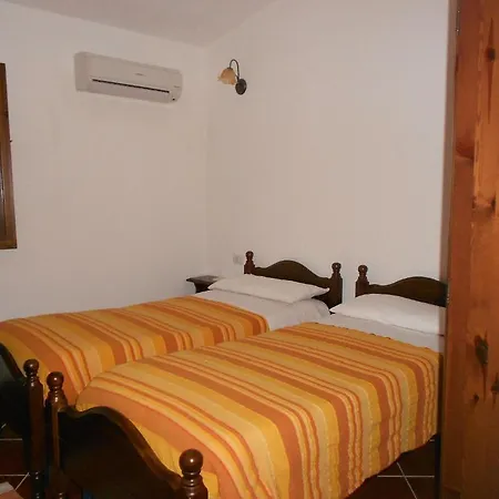 Alba Chiara Agriturismo Arbus